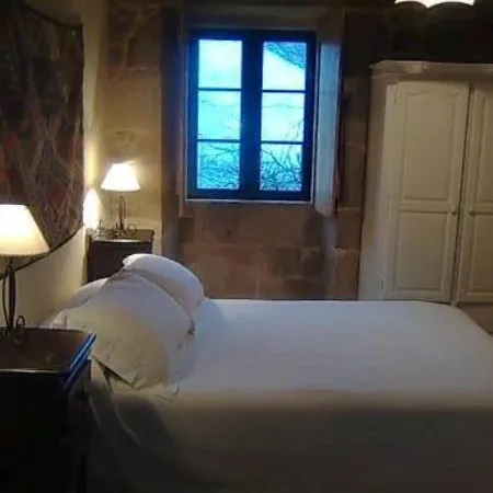 House - 5 Bedrooms - 07486 Ferienhaus *